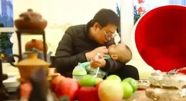 奇迹发生了！云南昆明，一位只有高中学历的爸爸徐伟，在儿子罹患罕见病失去治疗希望后