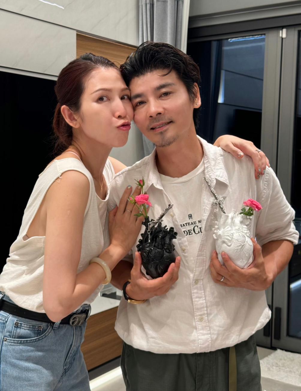 感谢有你这个好老公！蔡少芬公开表白张晋，老夫老妻恩爱甜蜜不输小情侣！如今蔡少