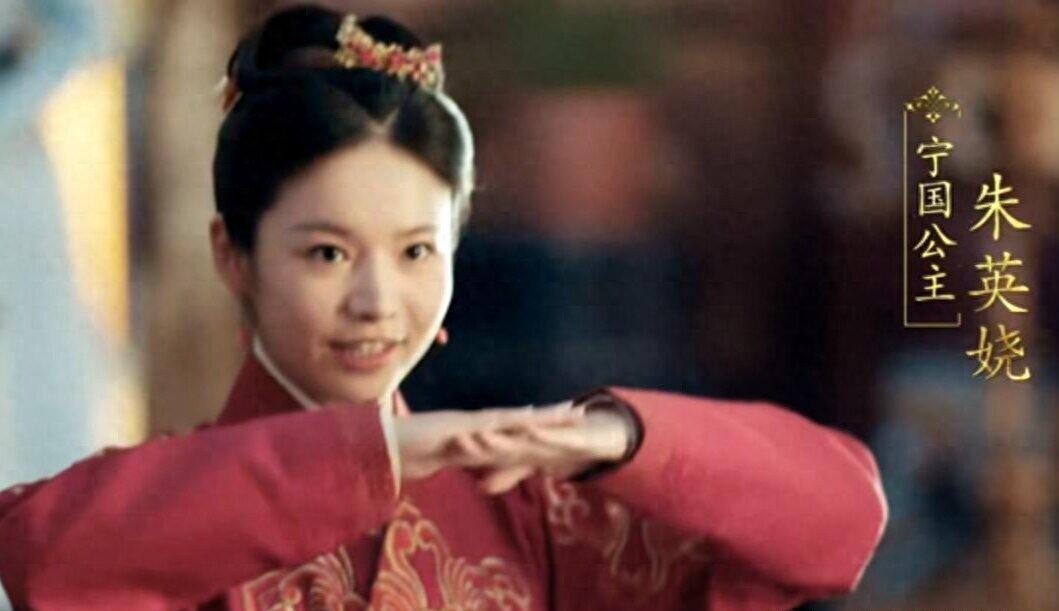 1405年10月，朱元璋的女婿梅殷入朝觐见朱棣，行至半路，遇到了锦衣卫谭深、赵曦