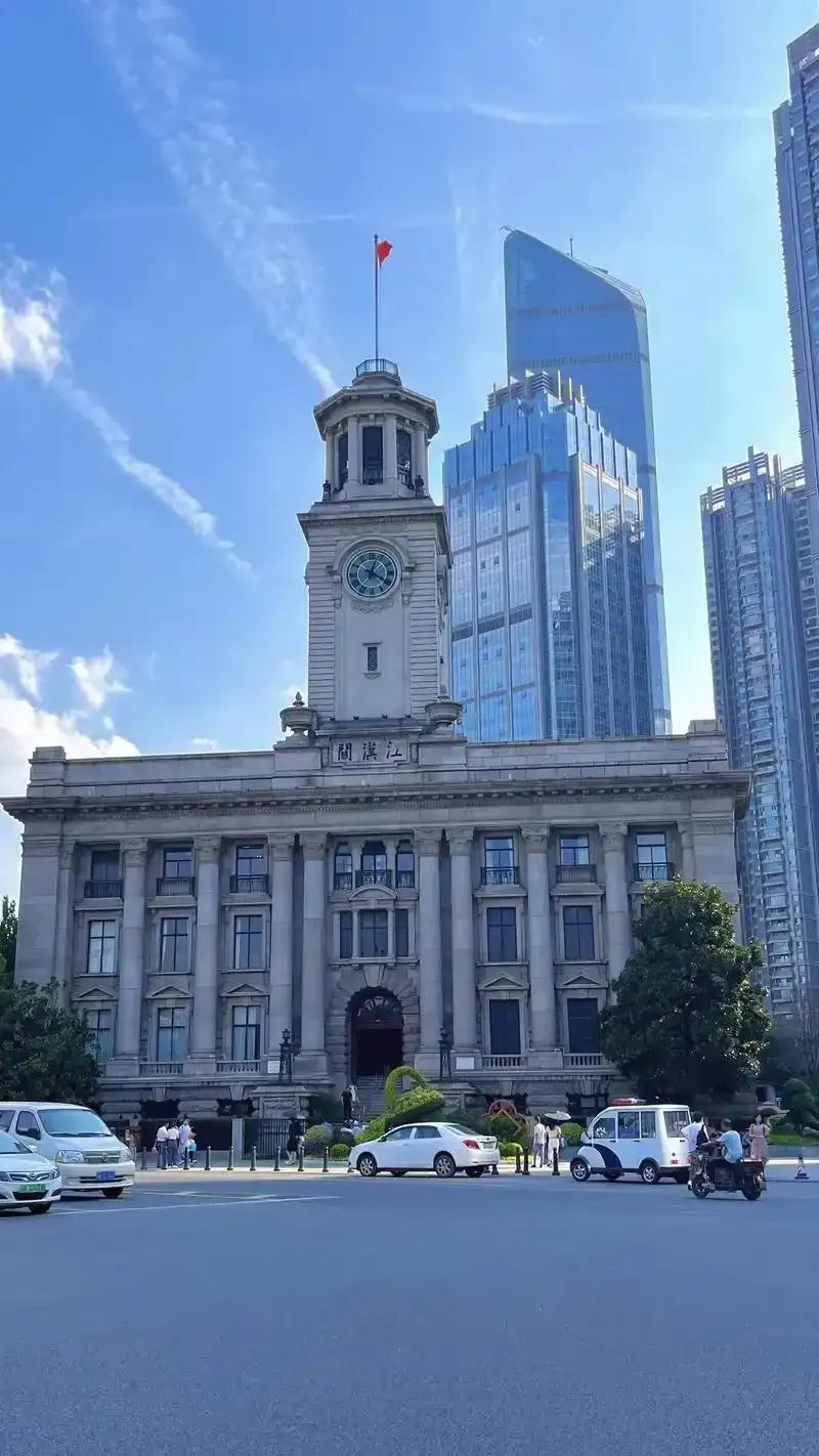 这就是赤裸裸的事实，最新预测：未来五年我国中西部地区第一城的概率：1、武汉——