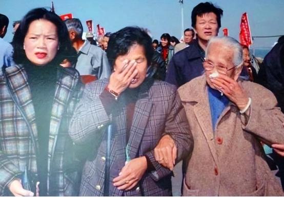 2010年，一名84岁的台湾老兵在临终之前，留给了二婚妻子一张写着他当年在大陆地