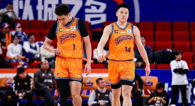 上海久事男篮本赛季冲冠机遇颇多，特别是弗格的加盟，让球队在季后赛中尽显气质。古德