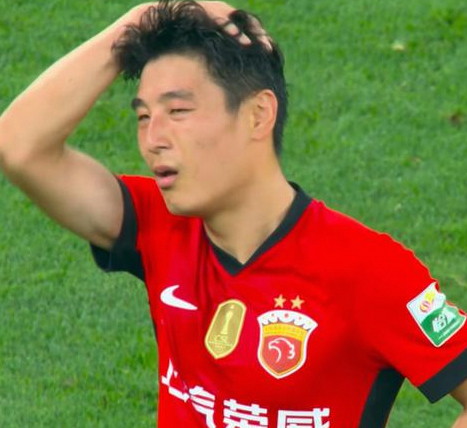 国足客战印尼阵容大调整武磊谢文能缺阵后的先发阵容