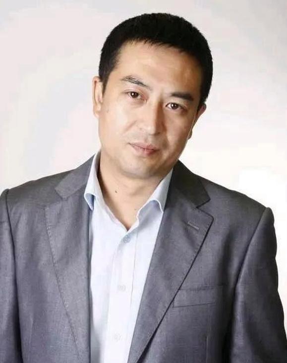 没人能超越的10大经典角色:1.周润发的许文强2.郑少秋的楚留香3.林青霞