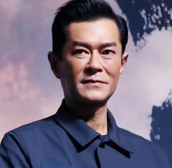 这不是古天乐第一次被追债了。 2024年，太阳娱乐文化主席唐才智就曾入禀法院