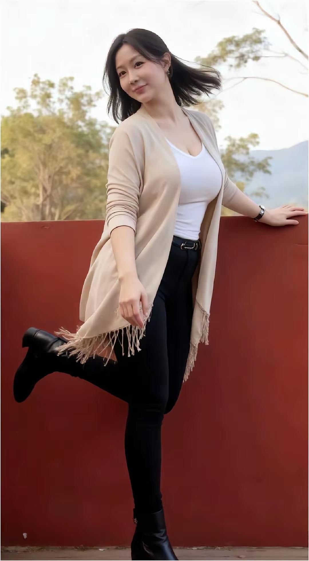 我是一名舞蹈老师，教过200多个孩子，每个孩子特点不同，得用心去教，让他们都能在