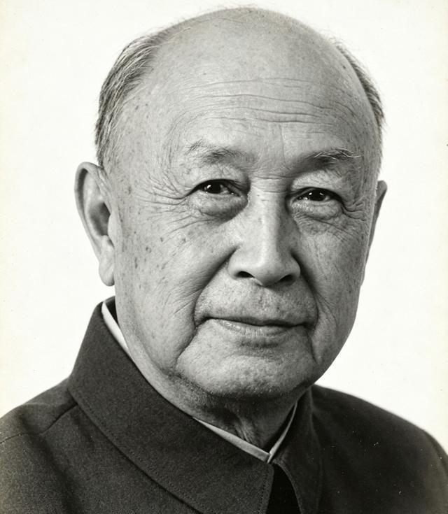 钱学森问张爱萍：“为何要编政治部，”张反问：“你为什么要从美国回来？”1962