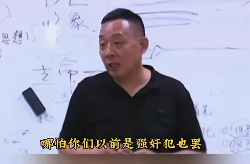 于东来这事，尊重，但也可以不去。不评价他的做法对不对，他是老板愿意招谁，那是