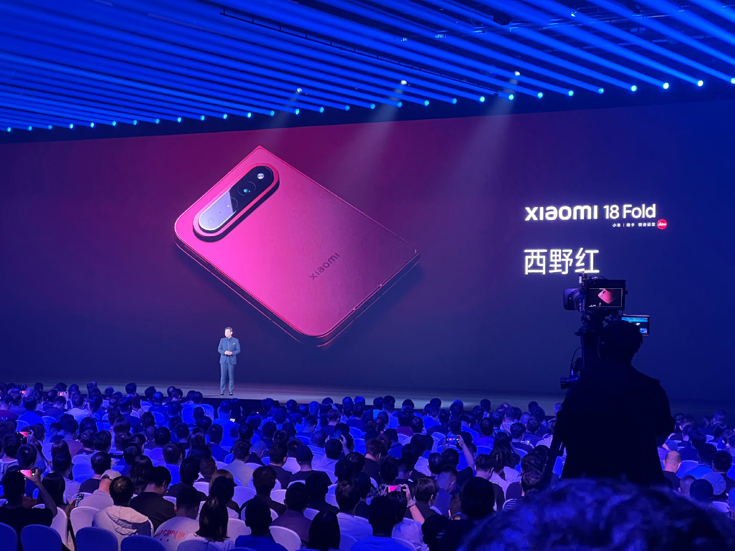 本红色诺基亚N76用户，非常喜欢小米18Fold的这个西野红。#Range说#​