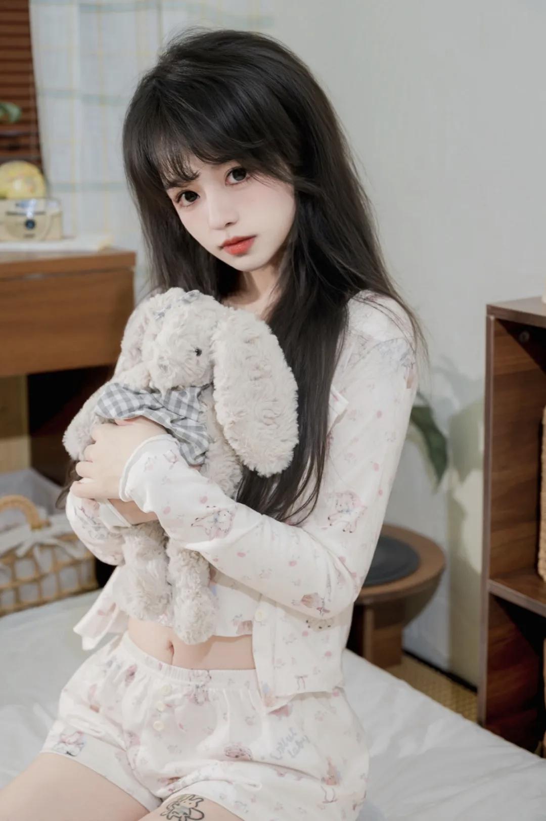 最后的假日你心中的美女啥模样