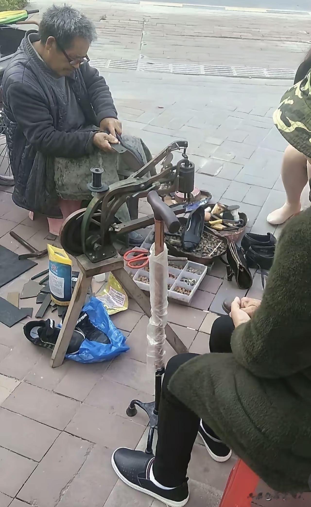 新思维：你站着就是“1”，倒下就是“0”朋友们，无论你正在面对什么的境遇，我