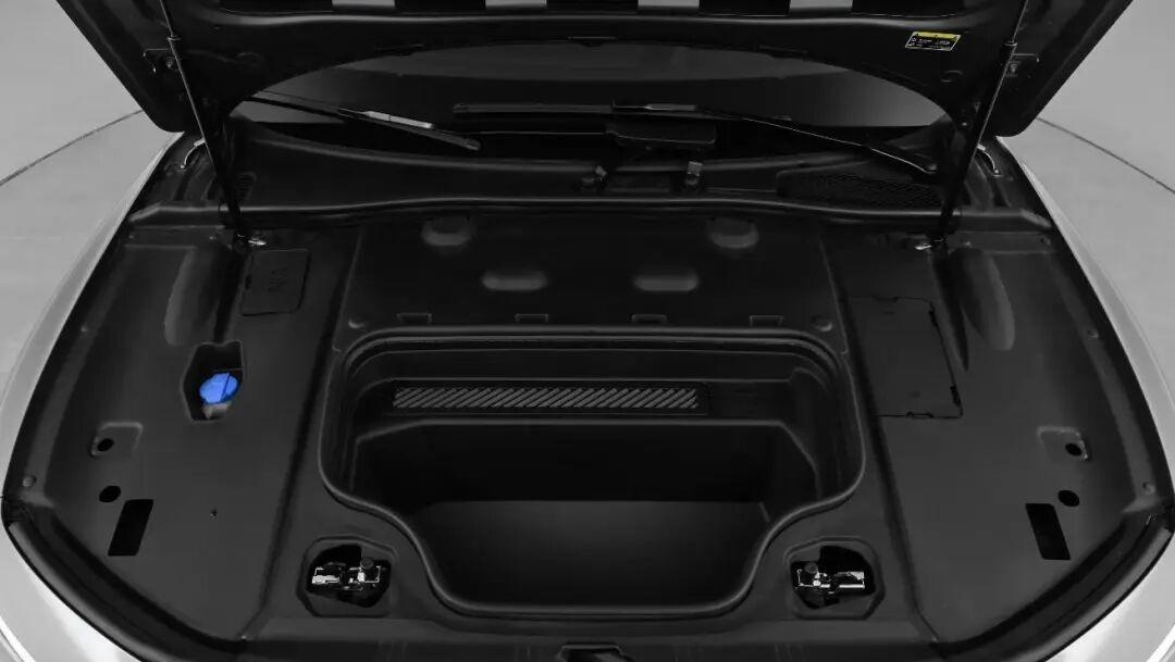 一台比奥迪A6L燃油版还便宜的纯电车，今年1月只卖了72台。你敢信？4月10