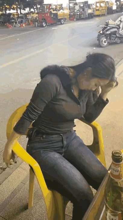 这是真喝多，假的装不出来[捂脸哭]