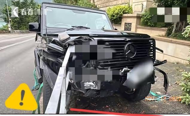 警方正调查陈可辛车祸原因据报道，11月11日中午12时04分，一辆越野车沿香岛