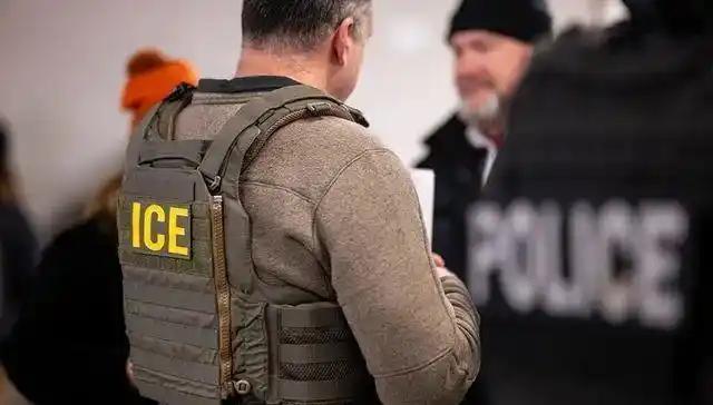 简直刷新认知，去美国坐飞机，本来安安心心过安检，没想到这一查，居然可能直接被带走