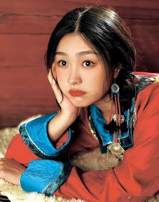 四大美女分别来自维吾尔、回、哈萨克、蒙古，分得清吗？