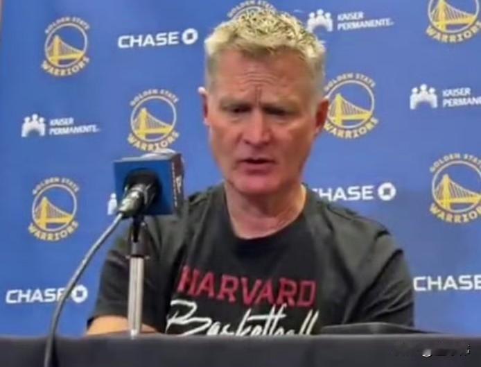 库里要复出了！科尔谈库里：“好消息是，库里要复出了。”“在我们对阵森林狼