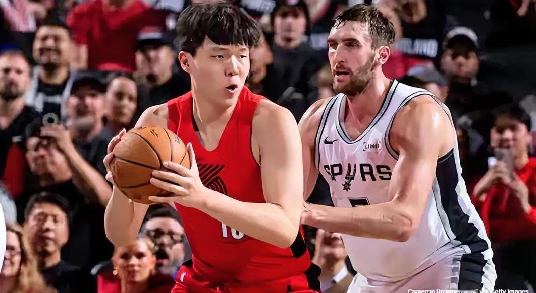 说实话杨瀚森很难打出来当然希望杨瀚森打出来但是现实还是要认清一：杨瀚森太慢