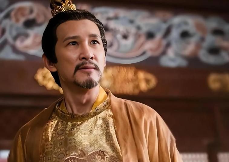 李隆基是怎么从明君堕落的？唐玄宗李隆基的一生，堪称唐朝由盛转衰的缩影。他年轻