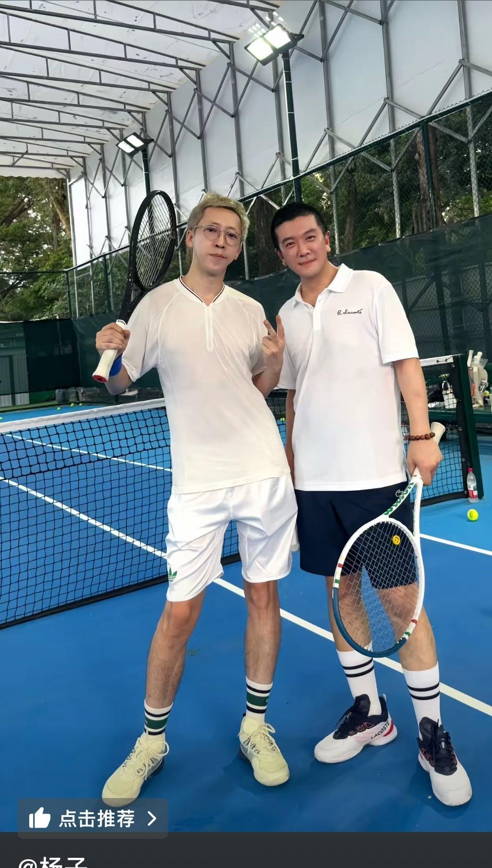 今天的快乐是扬子给的！杨子和女神黄圣依离婚后的形象转变幅度之大，实在令人惊愕。他