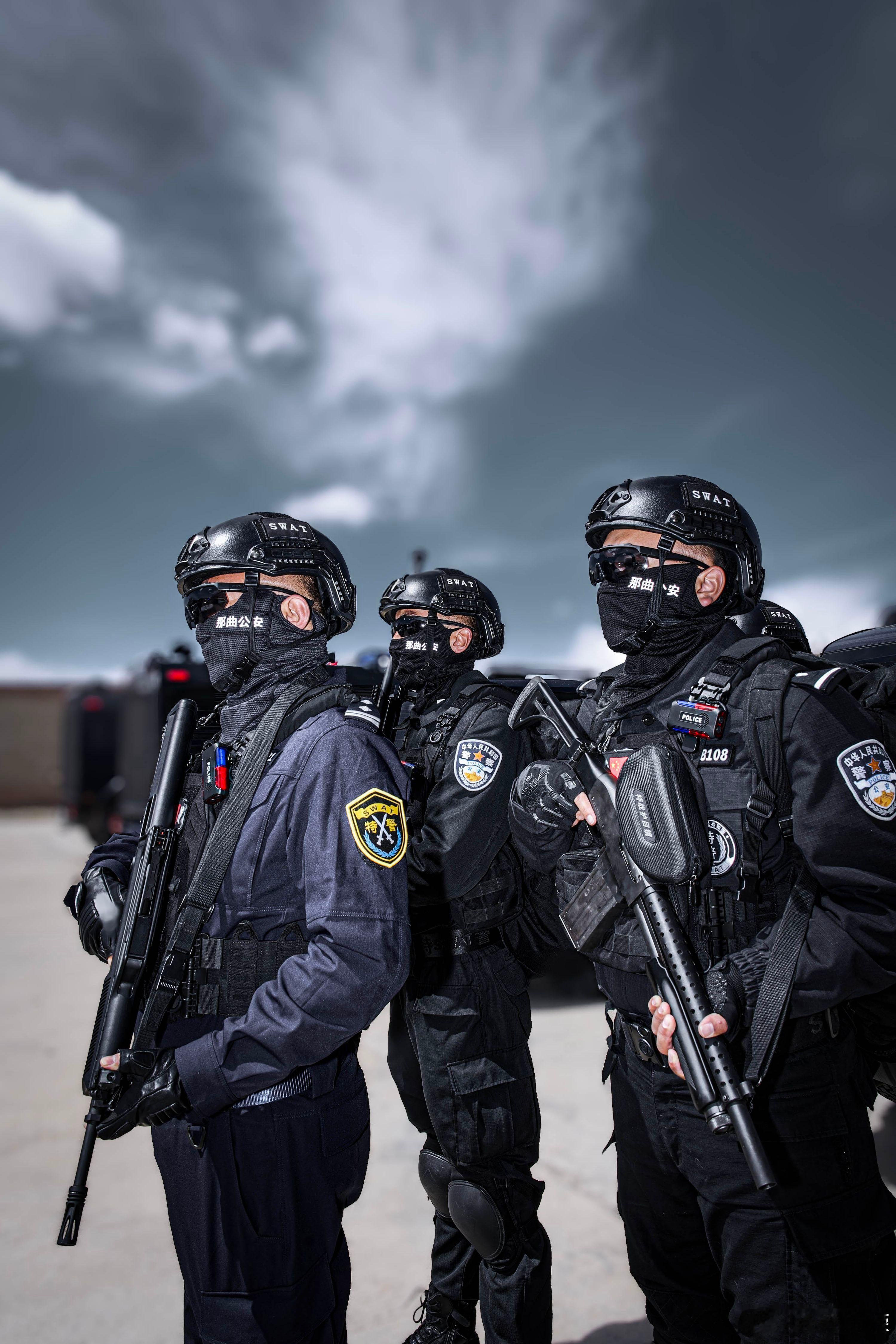 帅爆的不仅有高原战士，还有高原警察！​​​