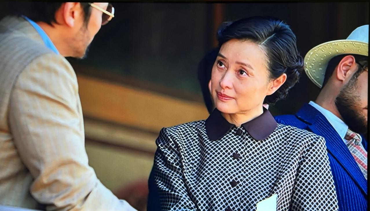 杨亚洲导演万万没有想到，就连主演吴越也是始料未及，《沉默的荣耀》开播即爆火！