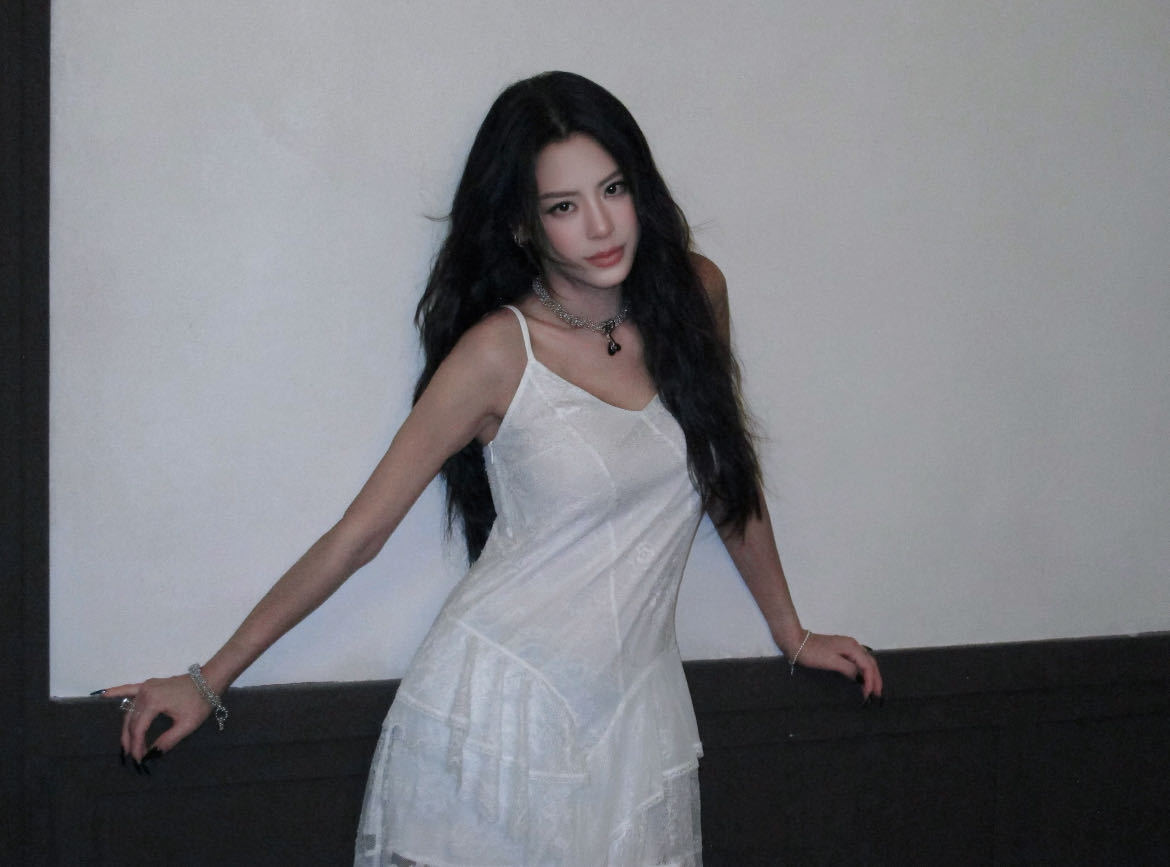 投稿江语晨鬼妈妈​