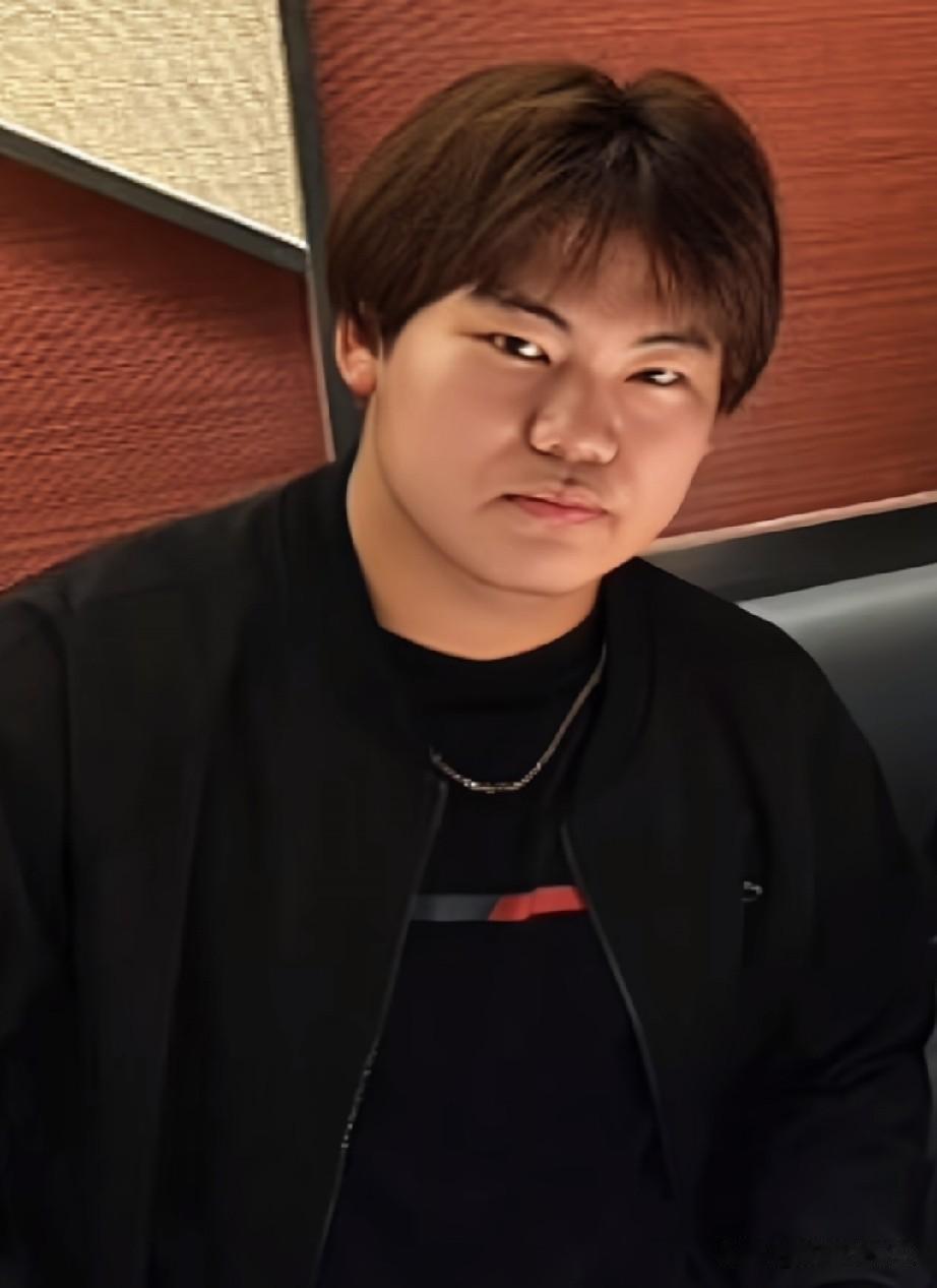 日本男乒内讧！为何松岛辉空不惧男队主教练岸川圣也？美国大满贯，男队友主教练
