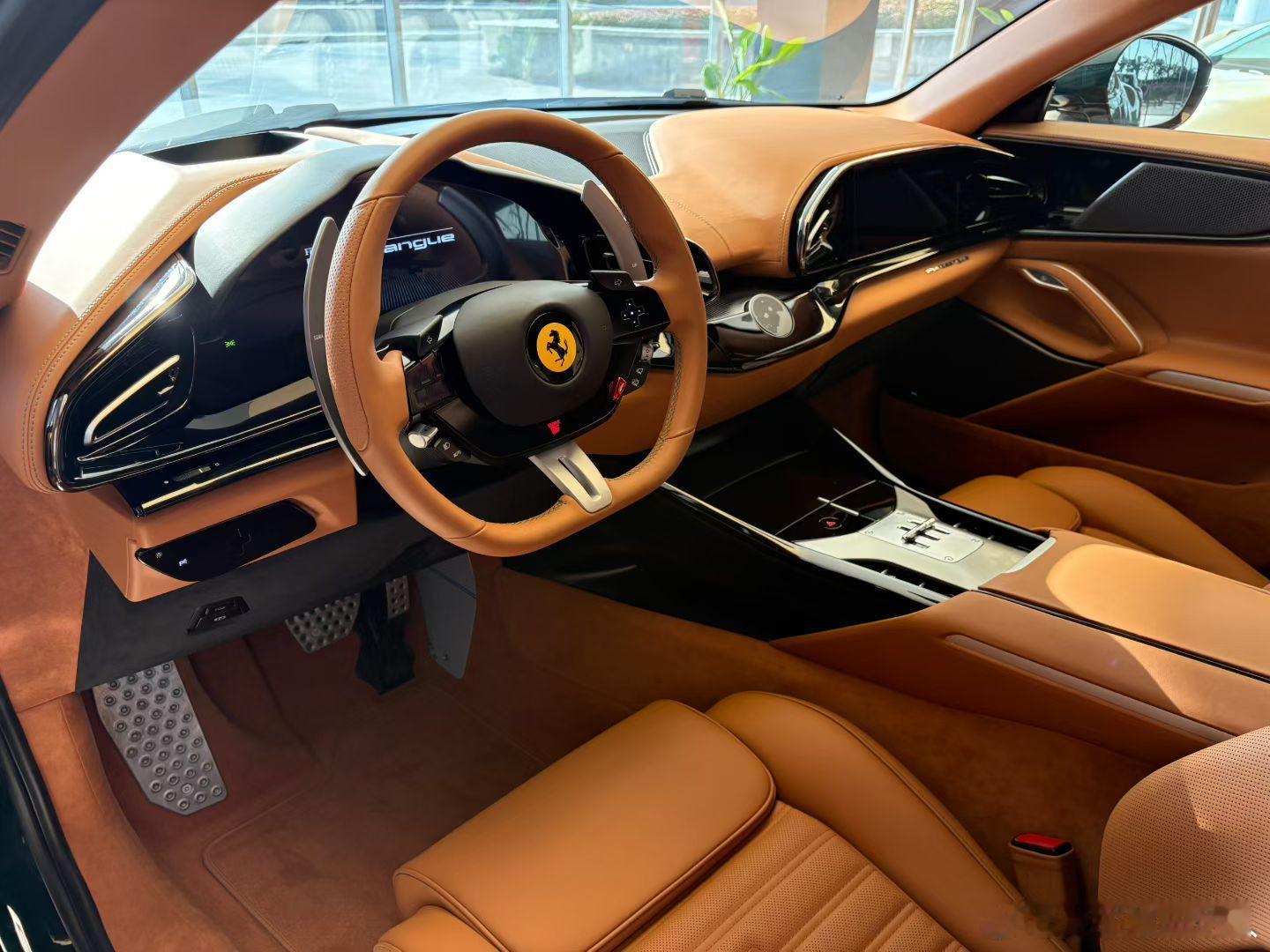 法拉利Purosangue英国绿&棕色Cuoio全新现车马上提🟢🟤