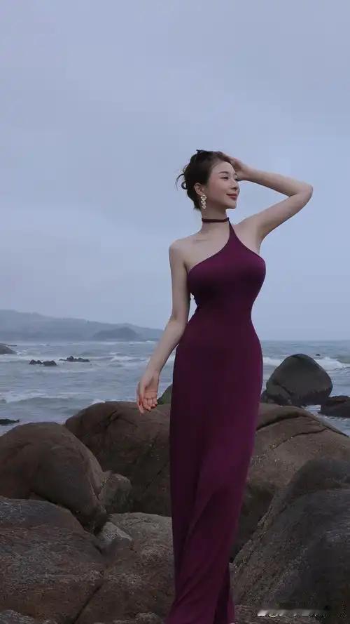 终于有人为女性的身体羞耻发声了。你第一次听说内衣能保护女性安全，怎么坏人最怕的