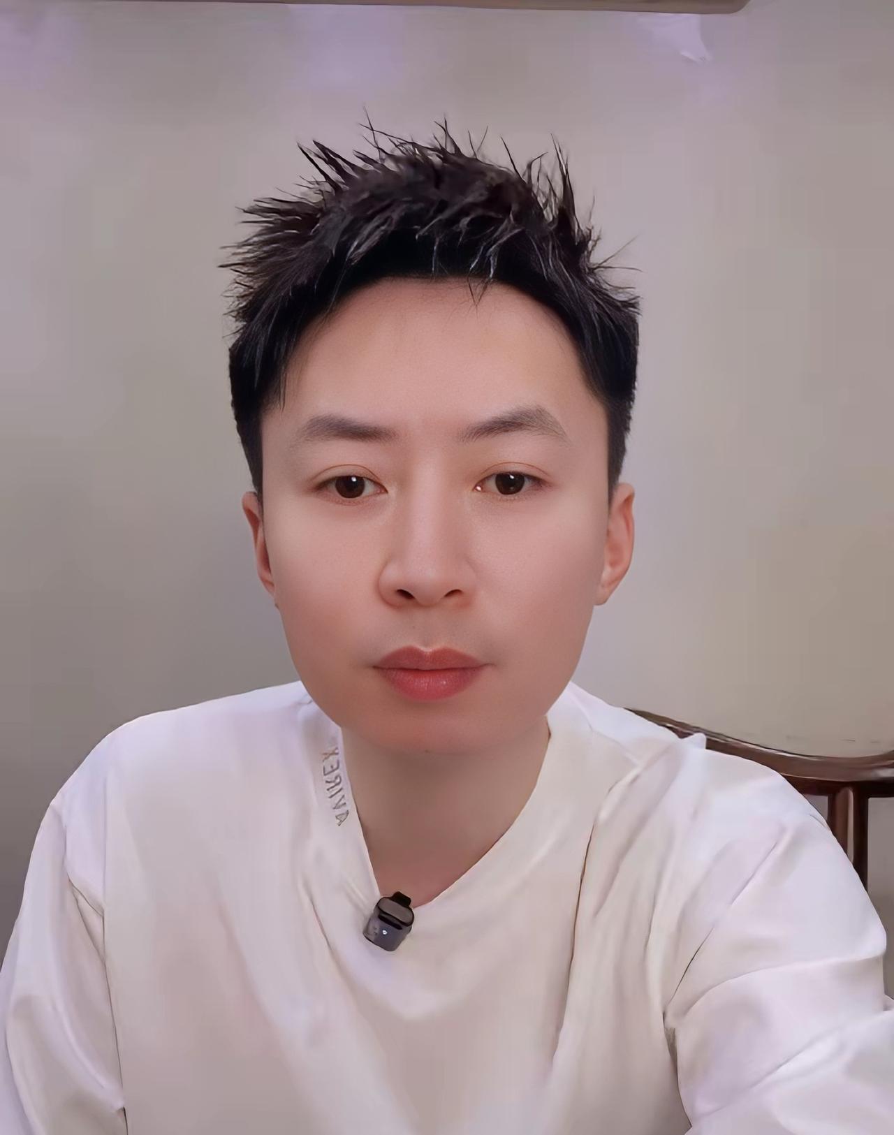 方博从运动员到自媒体主播，再从自媒体主播到运动员，前者很容易，后者很不容易