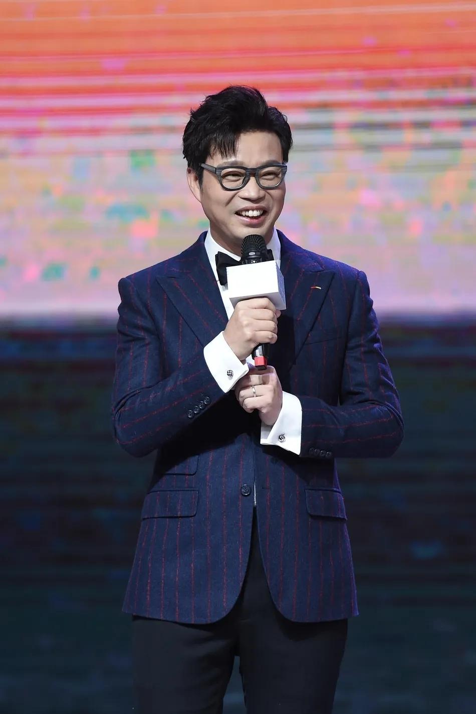 王迅被曝特别爱“点外卖”！昨天刷抖音，刷到演员王迅的视频，最近王迅拍了一系列