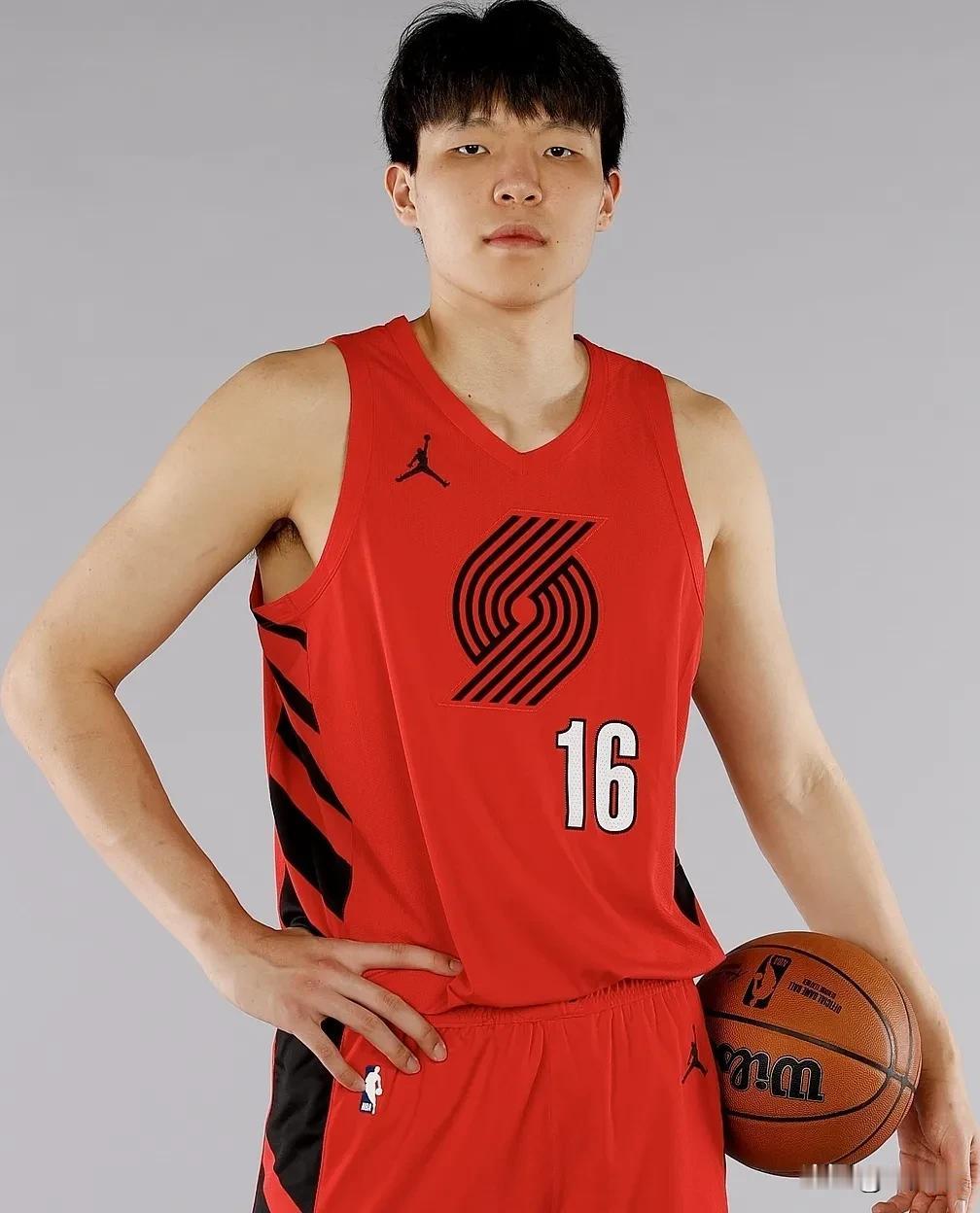 盘点中国薪资最高的10位运动员（不包含奖金，代言）1，杨瀚森，442万美元（篮