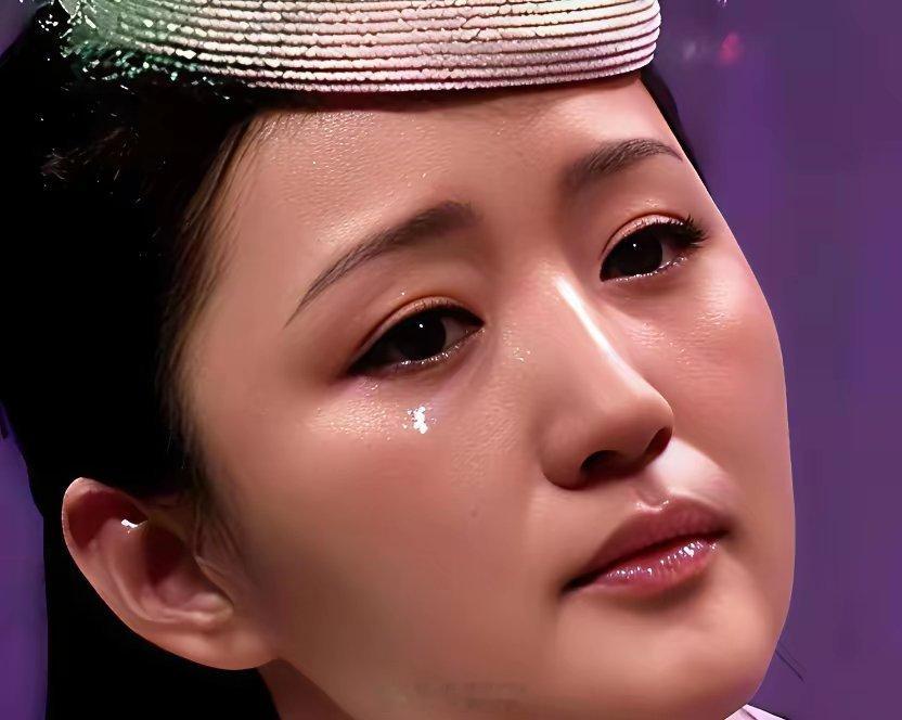 多好的基因啊，可惜没有延续下去。杨钰莹今年54岁了，大概率不可能结婚生子了。人如