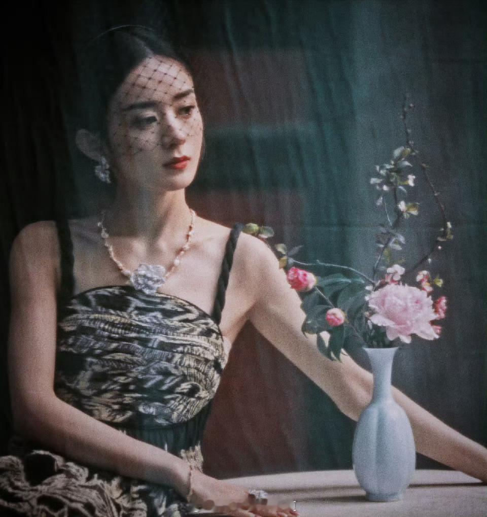 赵丽颖高贵典雅女王大人