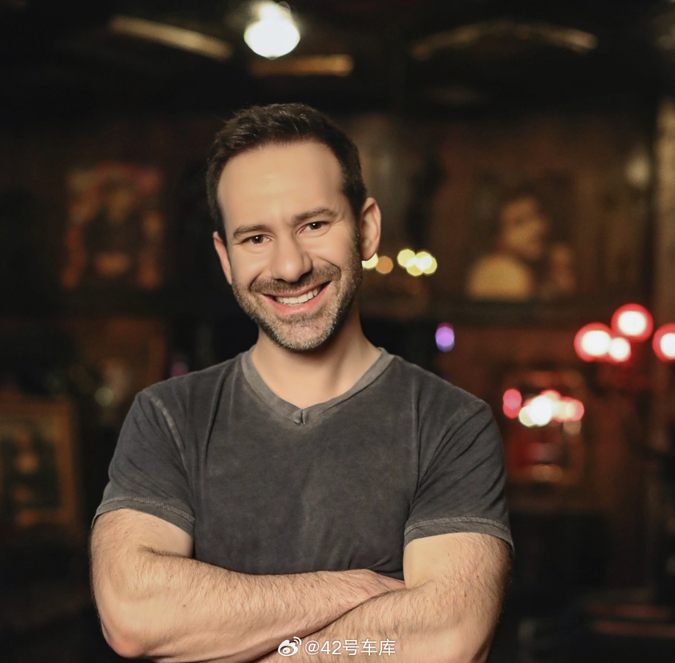 比英伟达十倍会赚钱的OnlyFans的创始人：LeonidRadvins