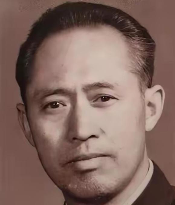 戈壁滩上挖煤的，被判无期，半本教科书救了一座矿。庄生祥是留过洋的采矿硕士，19