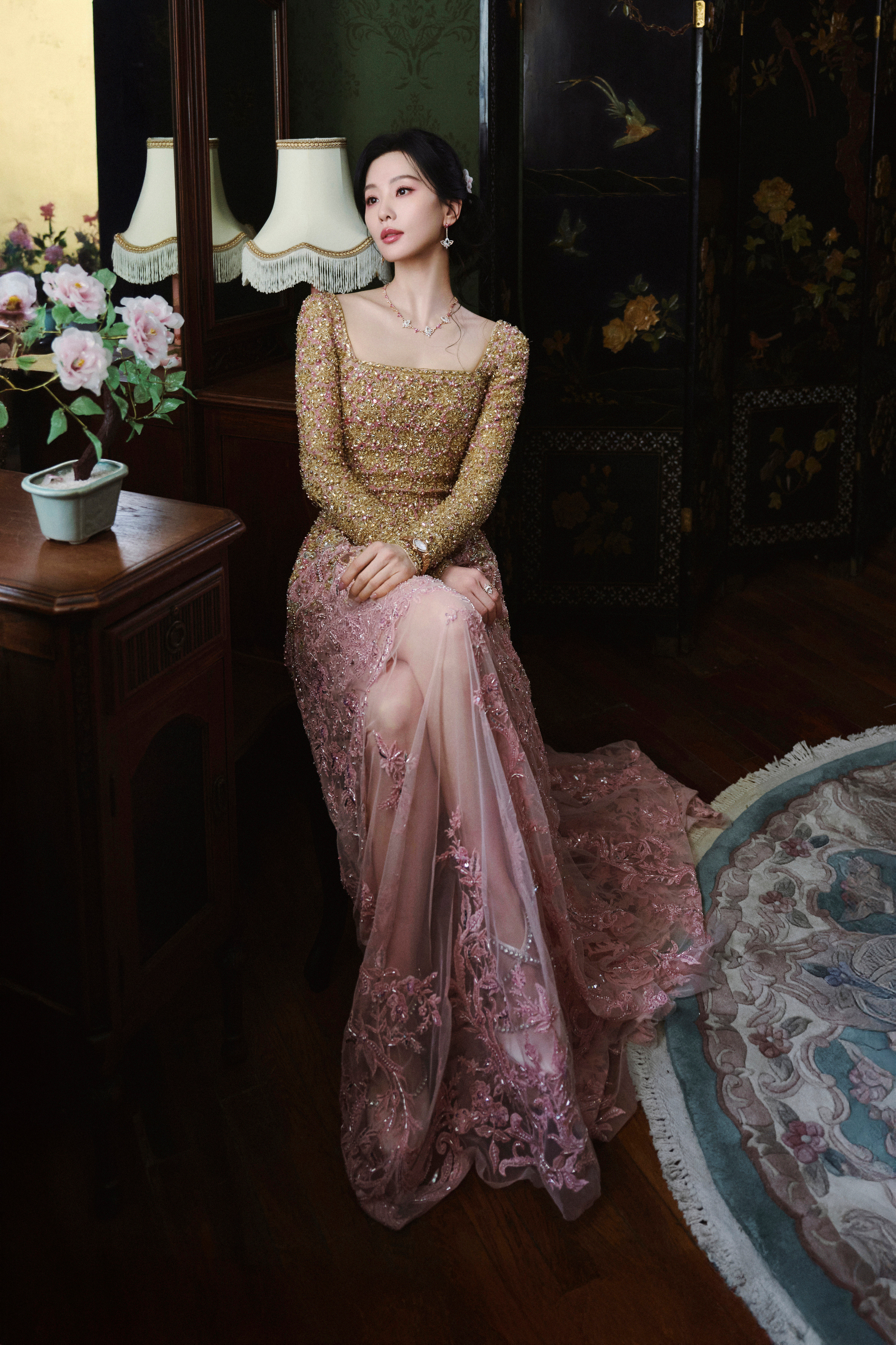 刘诗诗东方美人刘诗诗头戴非遗绒花高雅动人