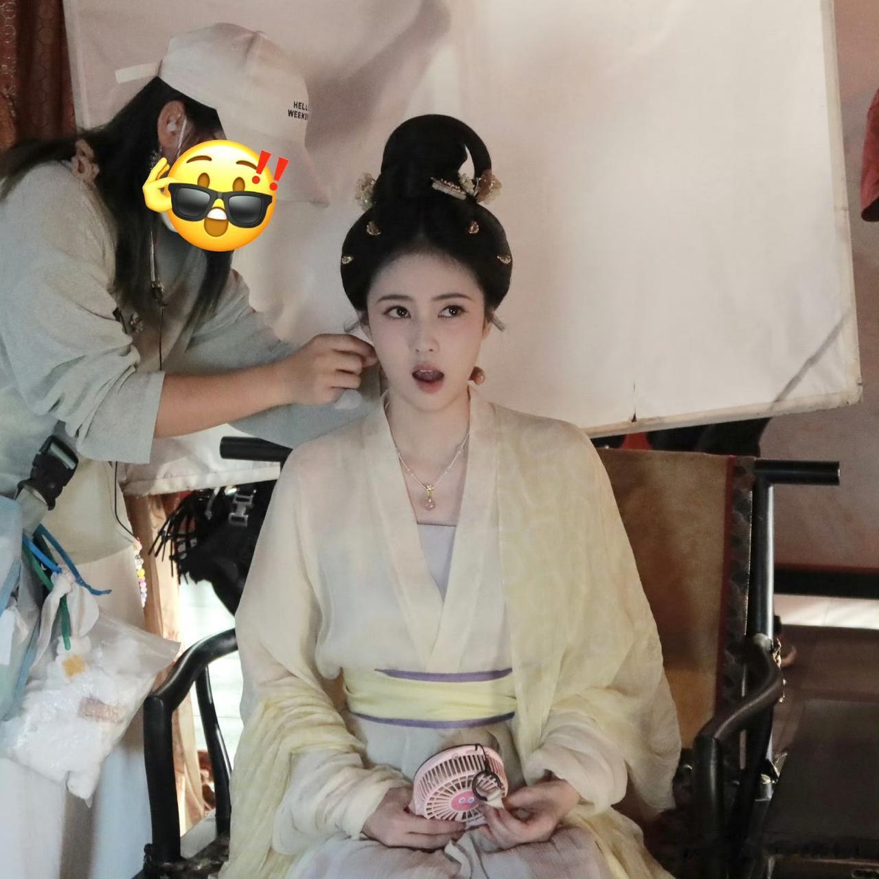 6月10日，白鹿换了《莫离》整个编辑团队，把《临江仙》编辑塞进了《莫离》剧组原