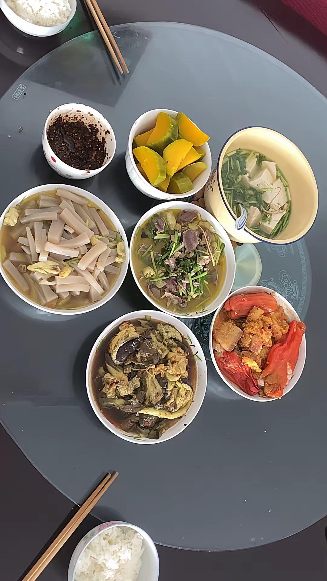 这个饭做的怎么样呢？大家给评几分？