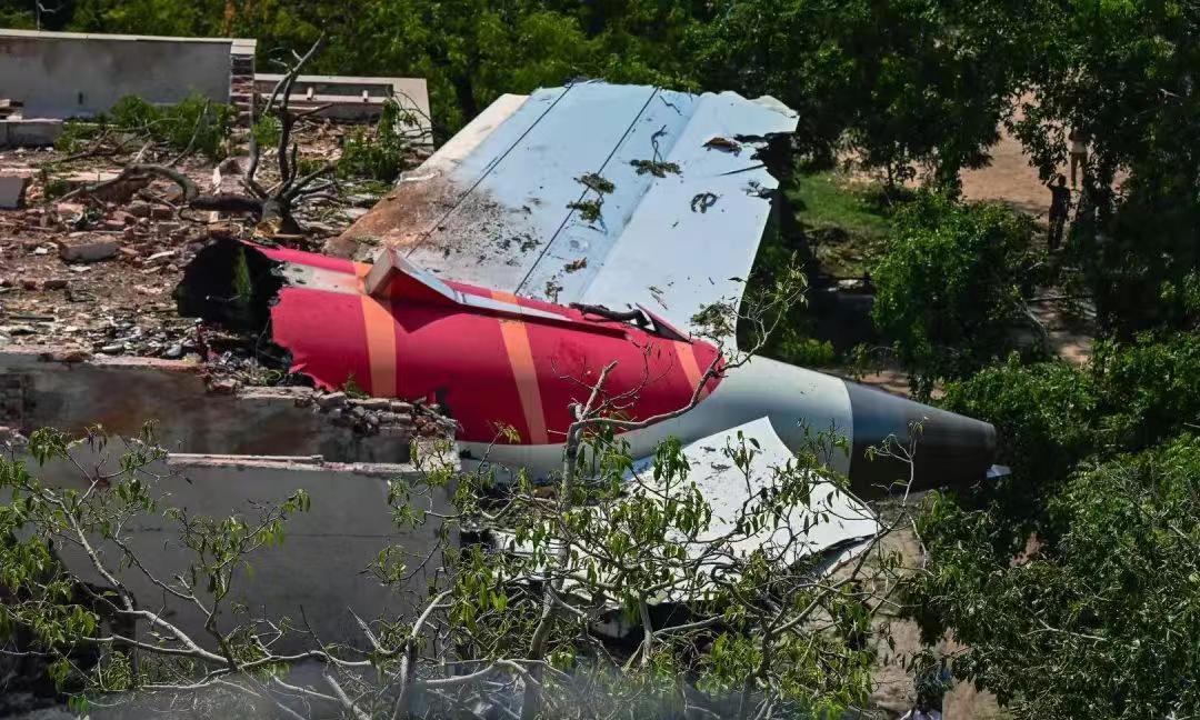 竟然是因为这样，才造成了260人遇难的大悲剧？今年6月印度的这起空难共造成26
