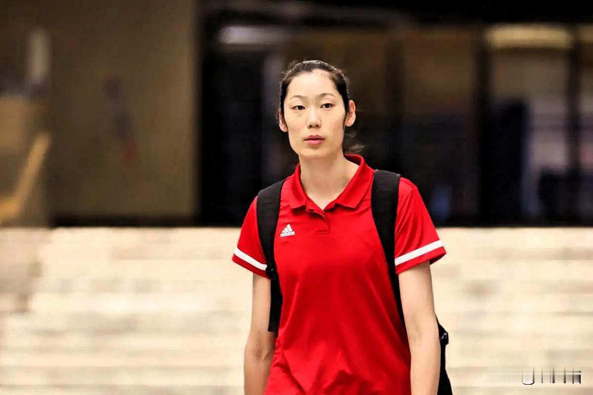 🌟【朱婷提前返意背后的三重境界！这才是真正的冠军格局】