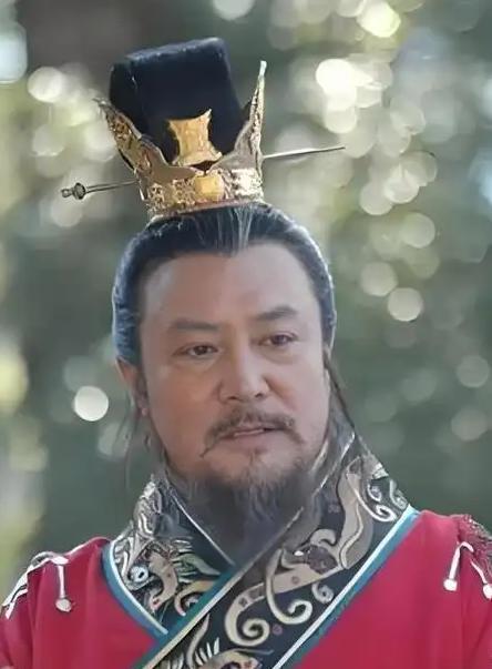 一觉醒来，李渊懵了。他不是醒在家中，也不是宿在军营，而是在晋阳宫的内殿龙床上。更