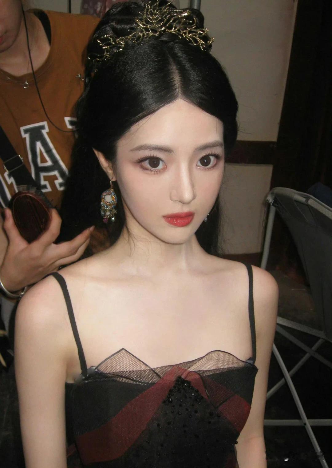 许荔莎聊天记录女方硬刚于正晒聊天记录了，想到杨幂前两年在节目里问许凯喜欢什么类
