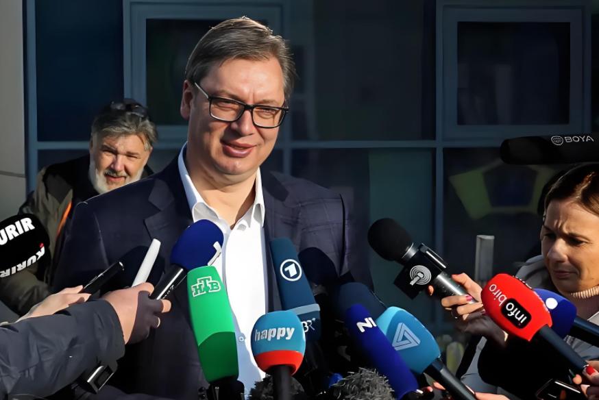 塞尔维亚转向了？ 11月6日，塞尔维亚总统武契奇表示，正在考虑改变此前的立场