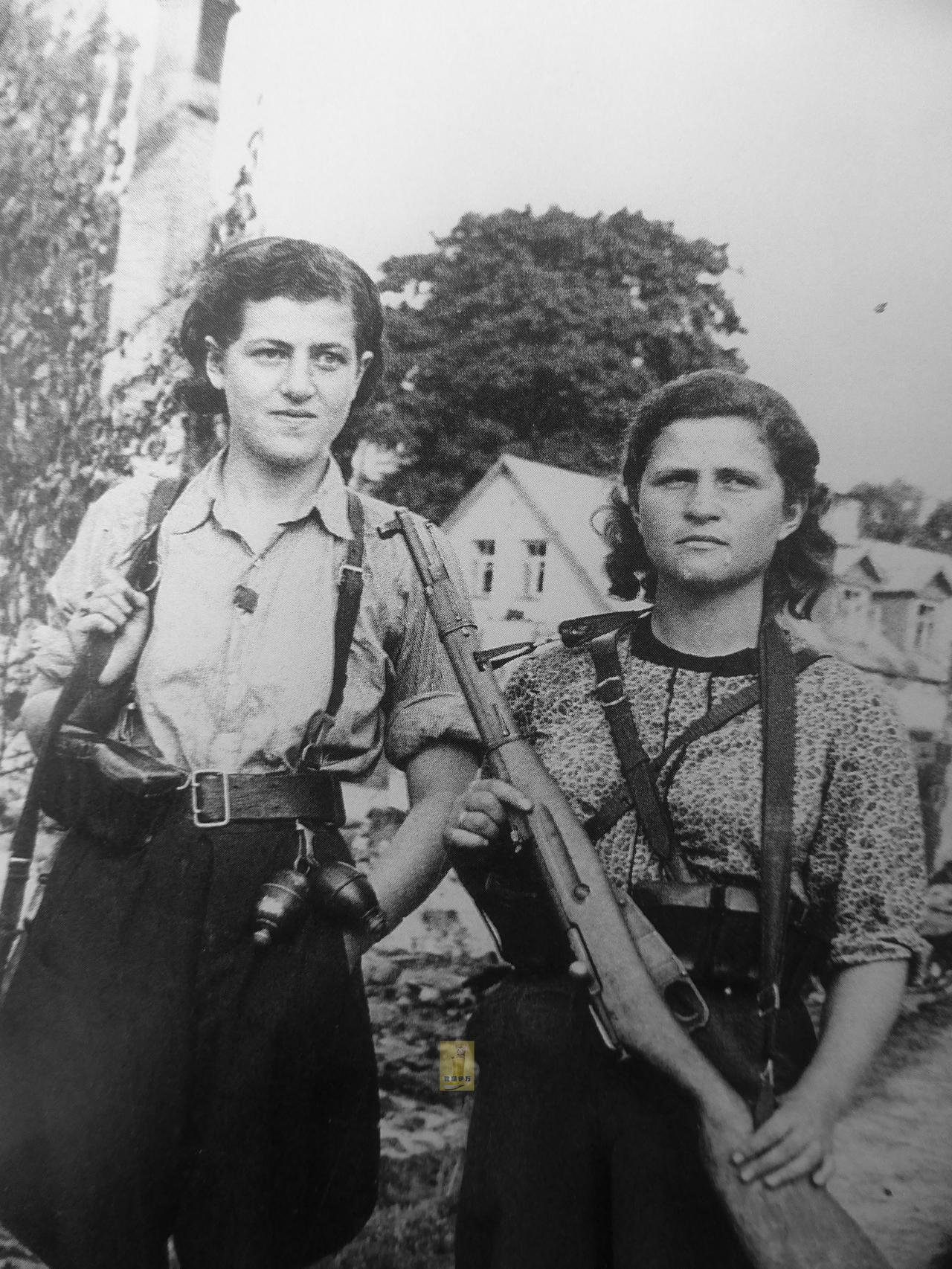 1944年7月11日，苏联女游击队员伊达（ИдаПиловнек，画