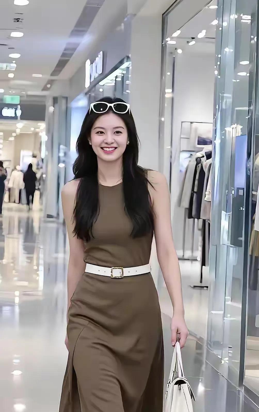 温柔，漂亮，潇洒，阳光，的美女，一眼沦陷