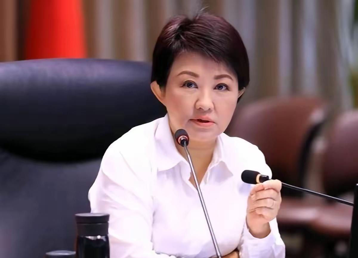 卢秀燕为自己的精明付出了代价！卢秀燕怎么都没有想到，弱势党主席郑丽文硬是实现