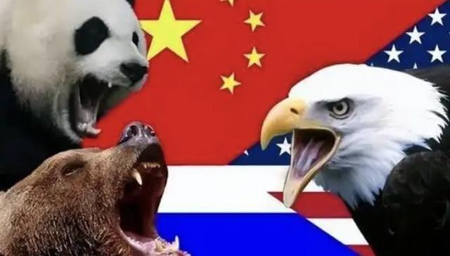 “中俄美”的三角关系已然发生了剧变！过去中美俄三强鼎立，两弱制衡一强。俄乌冲突后
