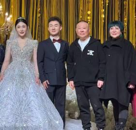 陶阳结婚，郭麒麟和郭汾阳都去现场参加了婚礼。扔捧花的时候，郭汾阳被郭德纲的小弟子